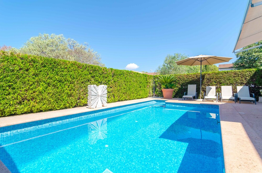 Balena 21 - carbon neutral hotel in Campos
