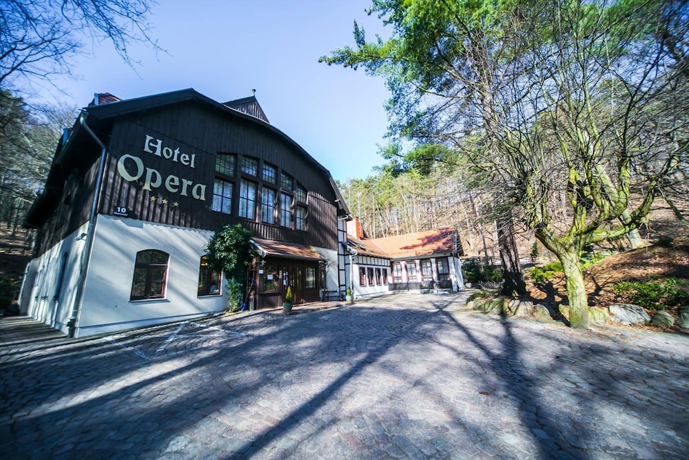 Hotel Opera - carbon neutral hotel in Sopot