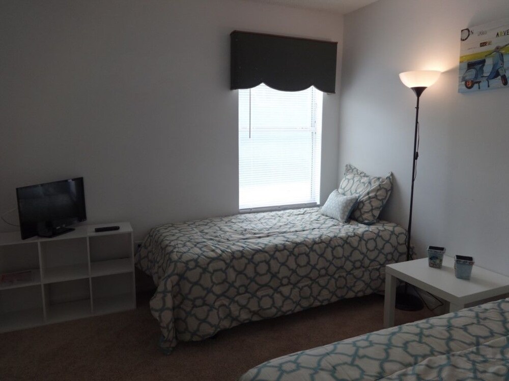 Terra Verde Resort 4699 Seven Bedroom Townhome with Private Pool - photo 15