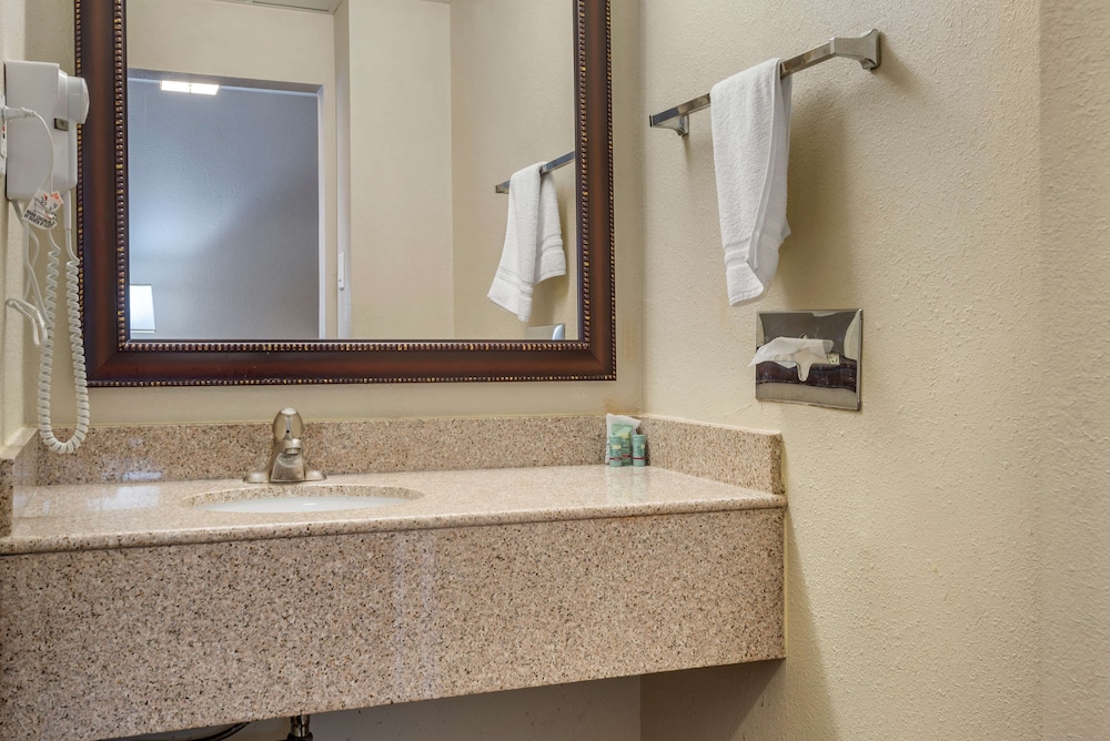 Fort Washington Inn - photo 15