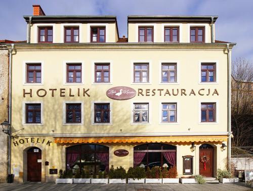 Hotelik & Restauracja Złota Kaczka — hotel in Zgorzelec