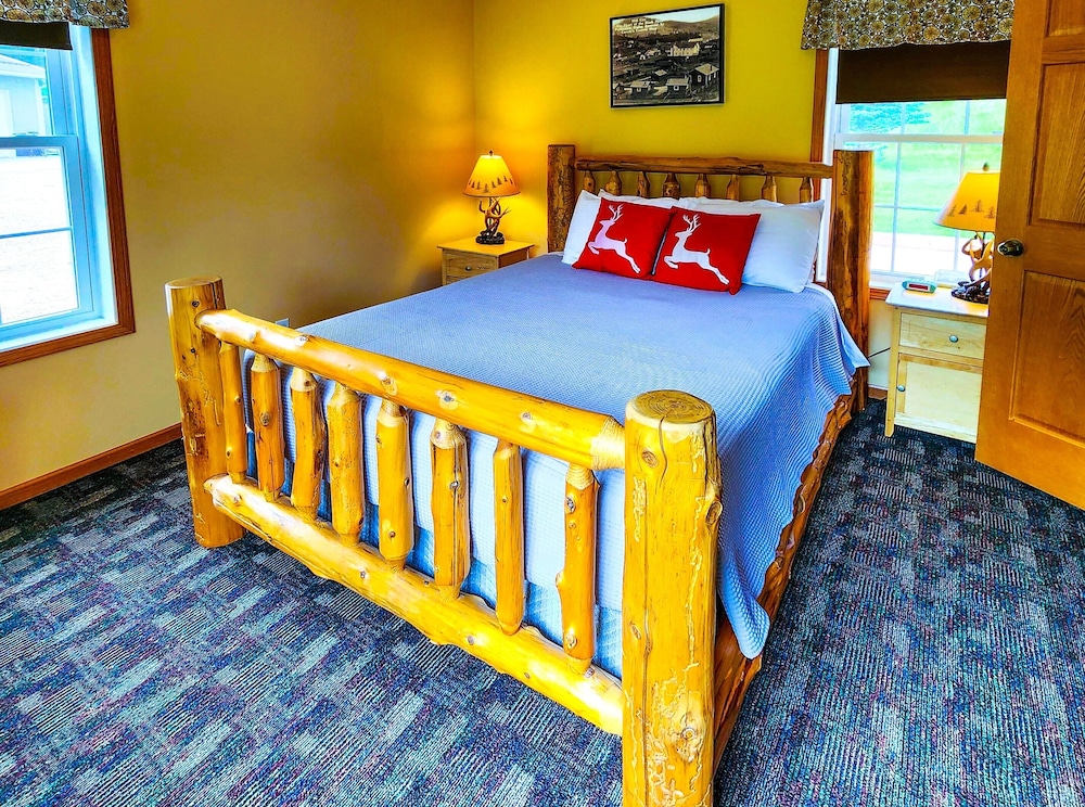 Black Elk Resort Cottages and RV Park - photo 28