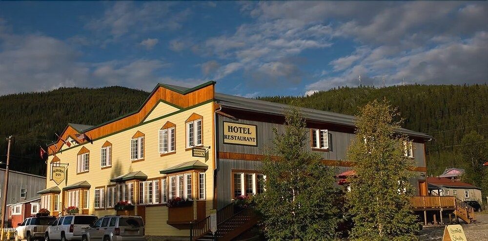 Aurora Inn — hotel in Dawson City