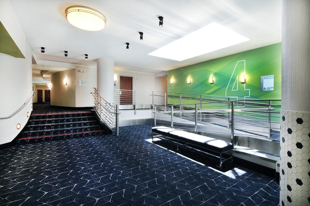Holiday Inn Express and Suites Fisherman's Wharf by IHG - photo 46