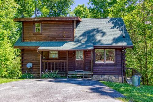 Brother Bear Free Attraction Tickets Hot Tub WIFI in Sevierville, United States