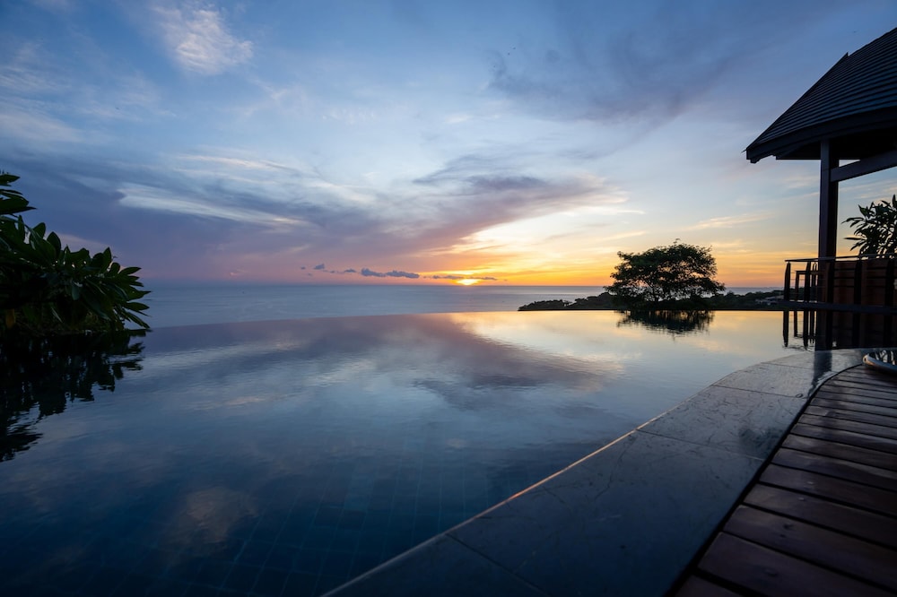 Stunning Pacific Sunsets Huge Pool Concierge - last minute hotel in Unknown City