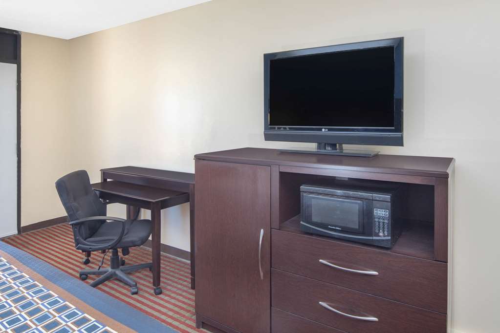 Travelodge by Wyndham Savannah Area Richmond Hill - photo 20