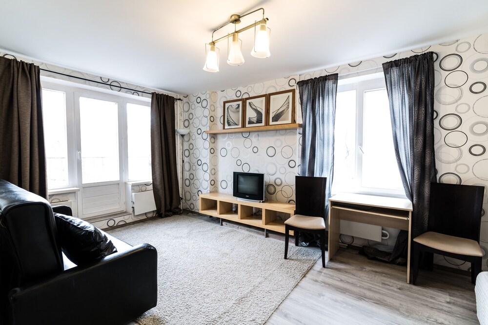 REDROOF country house hotel - carbon neutral hotel in Goris