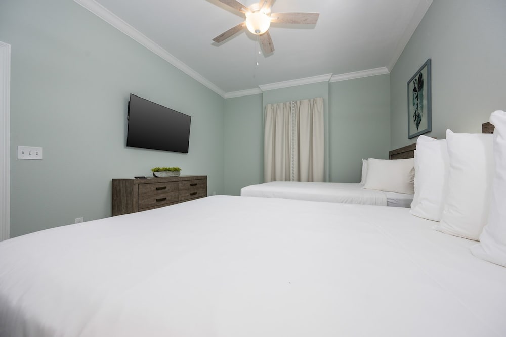 Phoenix Gulf Towers 2307 3 Bedroom Condo - photo 10