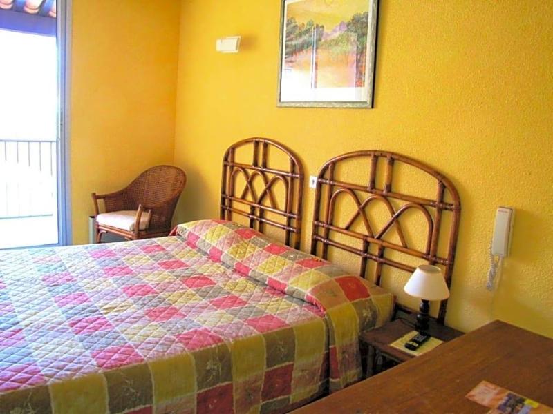 Hotel Alhambra — Agde