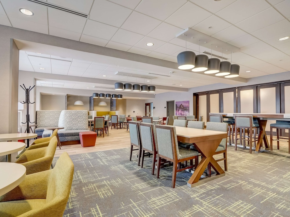 Hampton Inn and Suites by Hilton Cincinnati Midtown Rookwood - photo 69