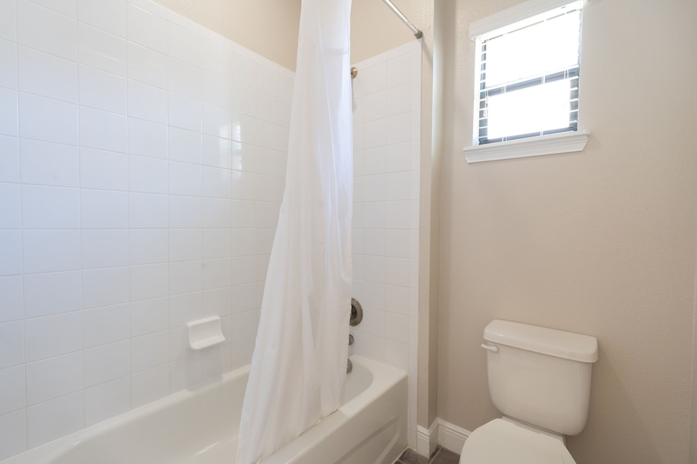Balmoral Resort 169cc 3 Bedroom Home by RedAwning - photo 19