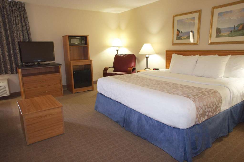 Days Inn by Wyndham Pleasant Prairie Kenosha - photo 22