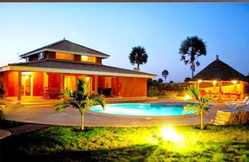 Kalahari Estate Prestige Quiet — Unknown City