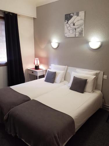 Hotel les Glycines - carbon neutral hotel in Prades
