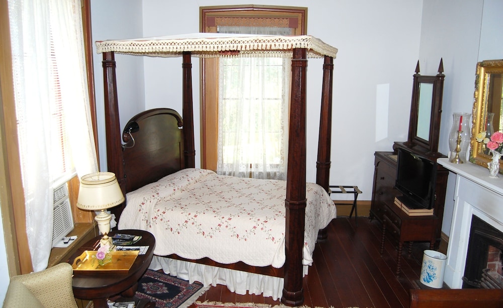 Glenfield Plantation Historic Antebellum Bed and Breakfast - photo 15