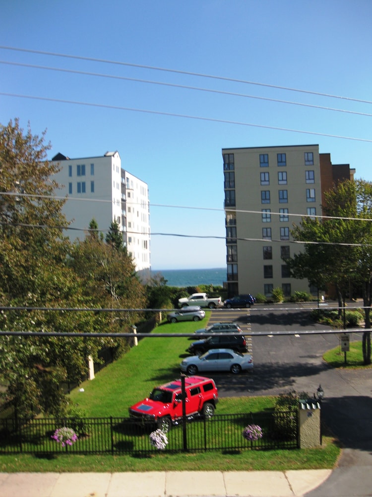 Grand Beach Inn - photo 44