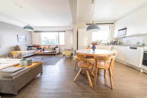 The Luxury Downtown Rovaniemi with sauna — 5-Star Luxury Hotel in Rovaniemi, Finland