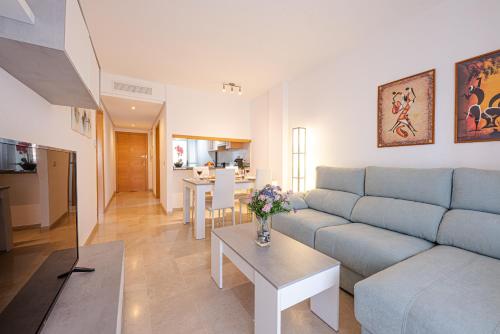 Apartamento 200 M Playa San Juan — 4-Star Luxury Hotel in El Campello, Spain