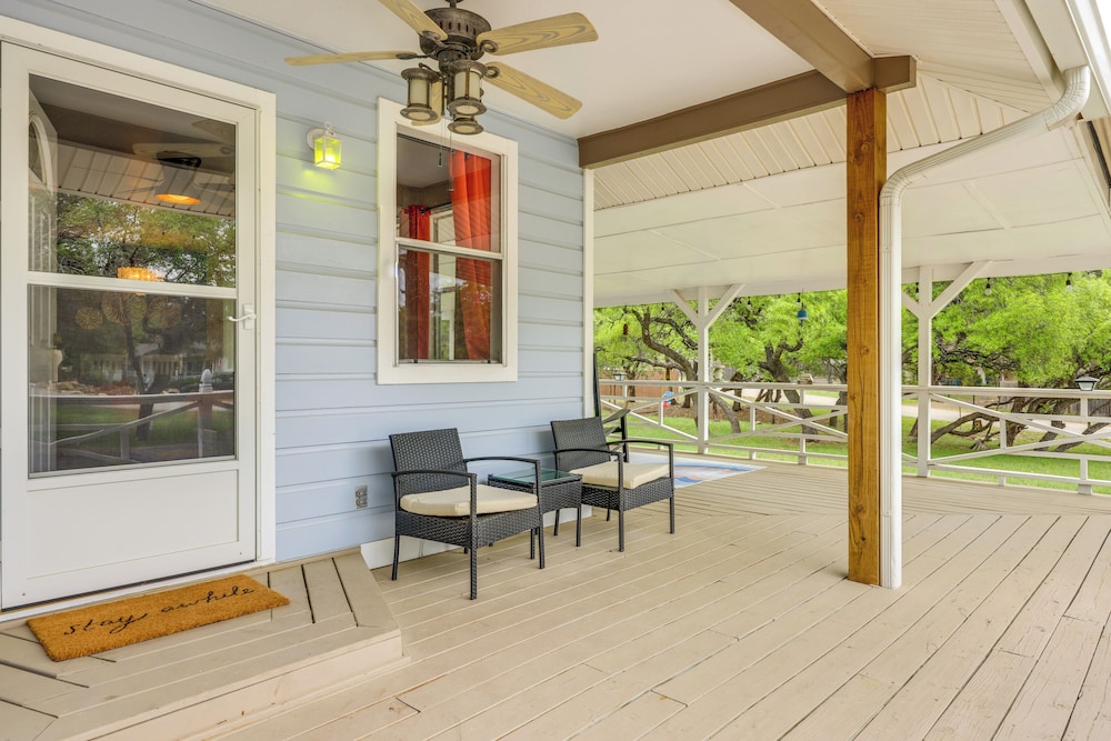 Canyon Lake Home with Resort Amenities and Fire Pit - photo 9