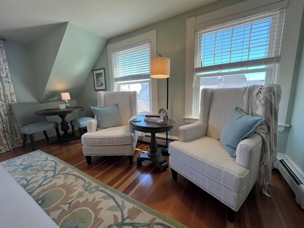 Inn on Shore Road - photo 15
