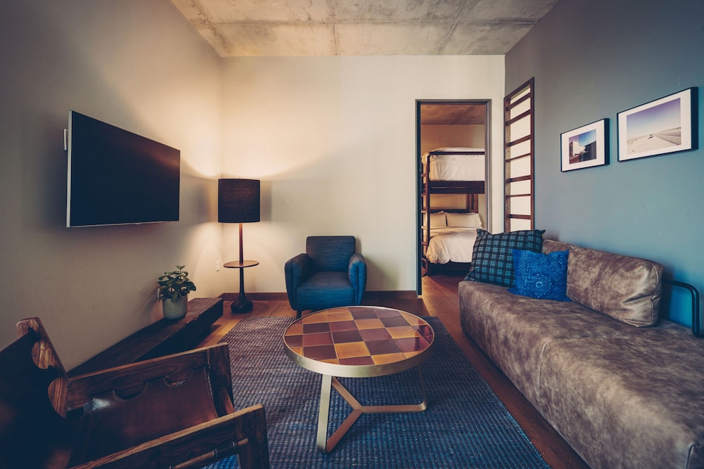 South Congress Hotel - photo 15