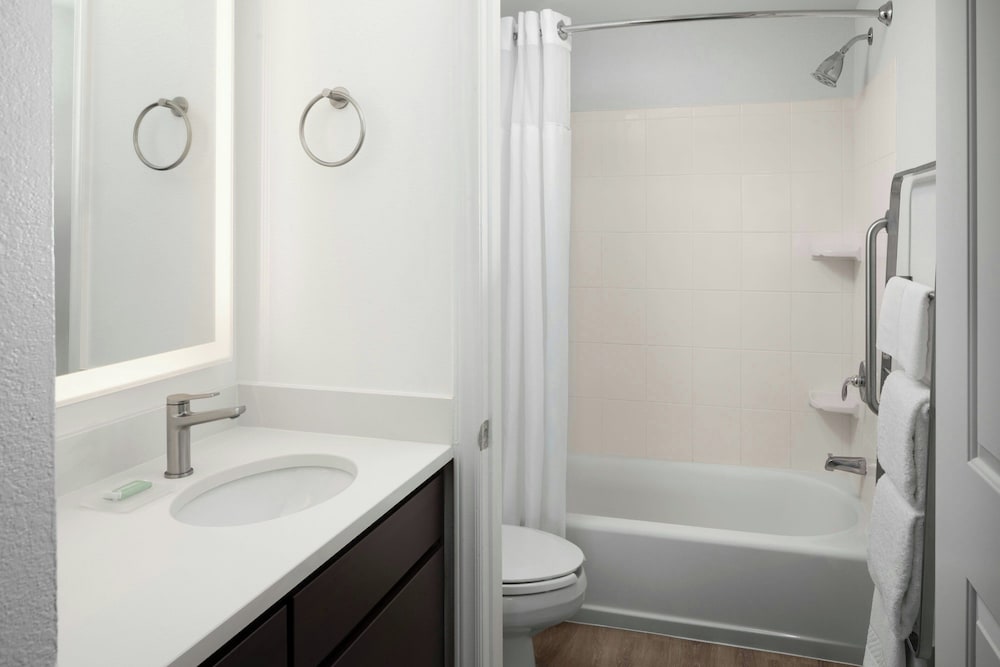 TownePlace Suites by Marriott Wilmington Wrightsville Beach - photo 29
