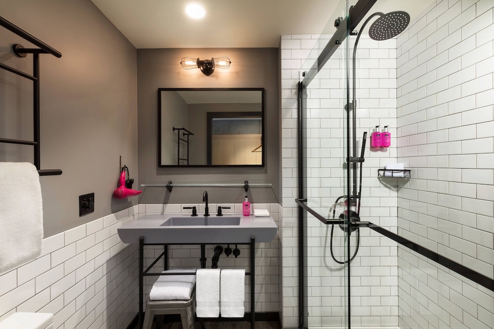Moxy Boston Downtown - photo 30