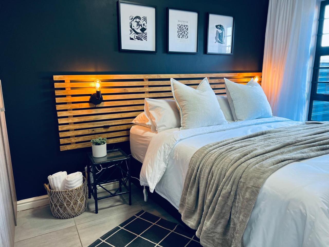 Homey Apartment near Walmer — 4-Star Luxury Hotel in Port Elizabeth, South Africa