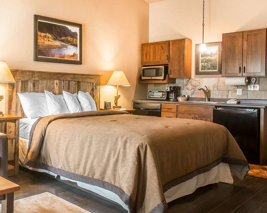 Yellowstone Valley Lodge an Ascend Collection Hotel - photo 17
