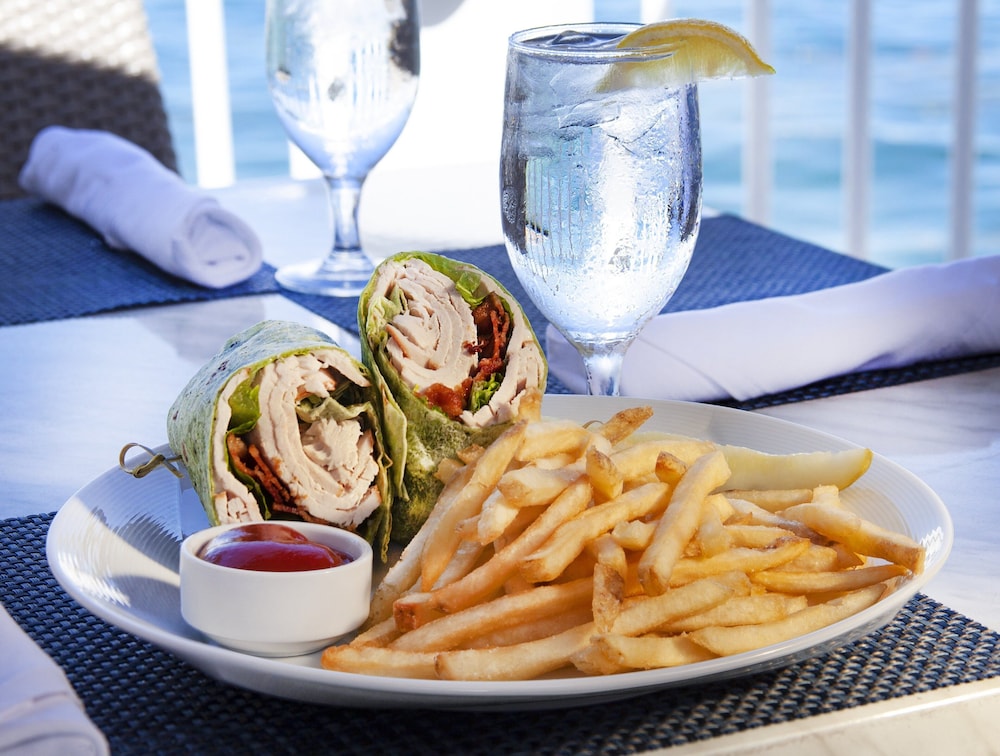 Pier House Resort & Spa - photo 93