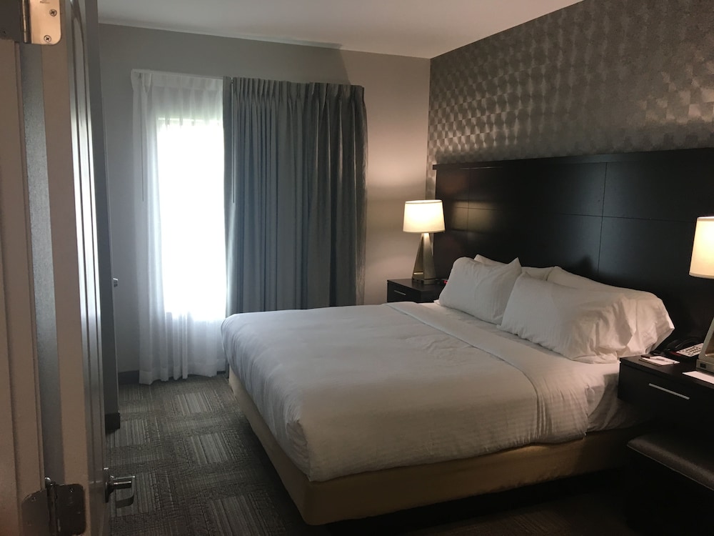Staybridge Suites Miamisburg by IHG - photo 7