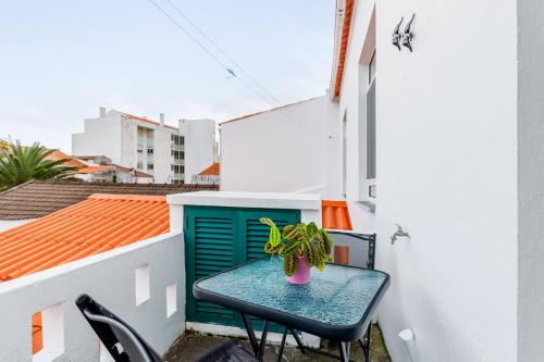 Garden View Apartment — 4-Star Luxury Hotel in Horta, Portugal