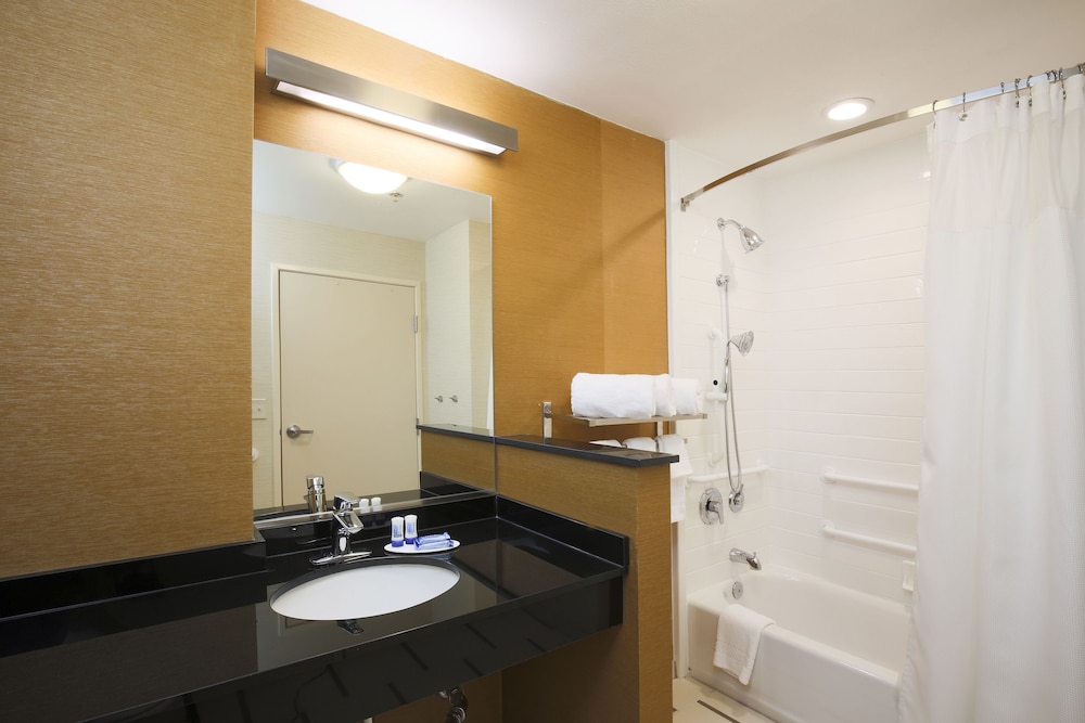 Fairfield Inn and Suites by Marriott Austin Northwest Domain - photo 13