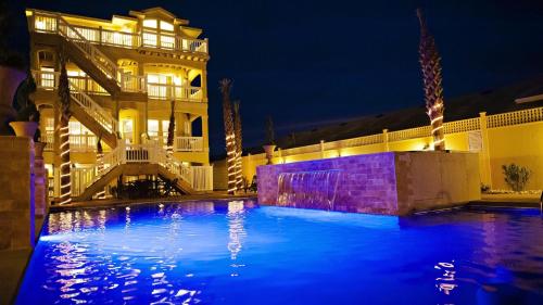 Oceanfront 18 Brs Elev Theater Rec Room Poolside Bar Luxury Ep204 Grande Ritz Carolina — Kill Devil Hills
