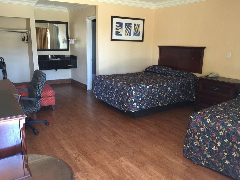 Hyland Motel Van Nuys - photo 11