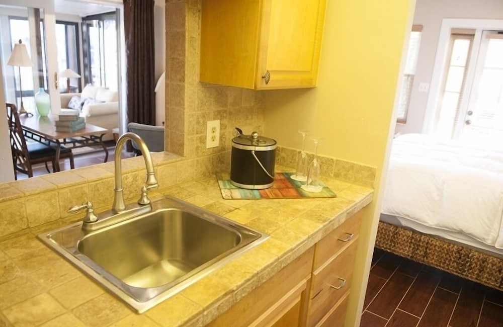 Pasa Tiempo Private Waterfront Resort Adults Only - photo 19