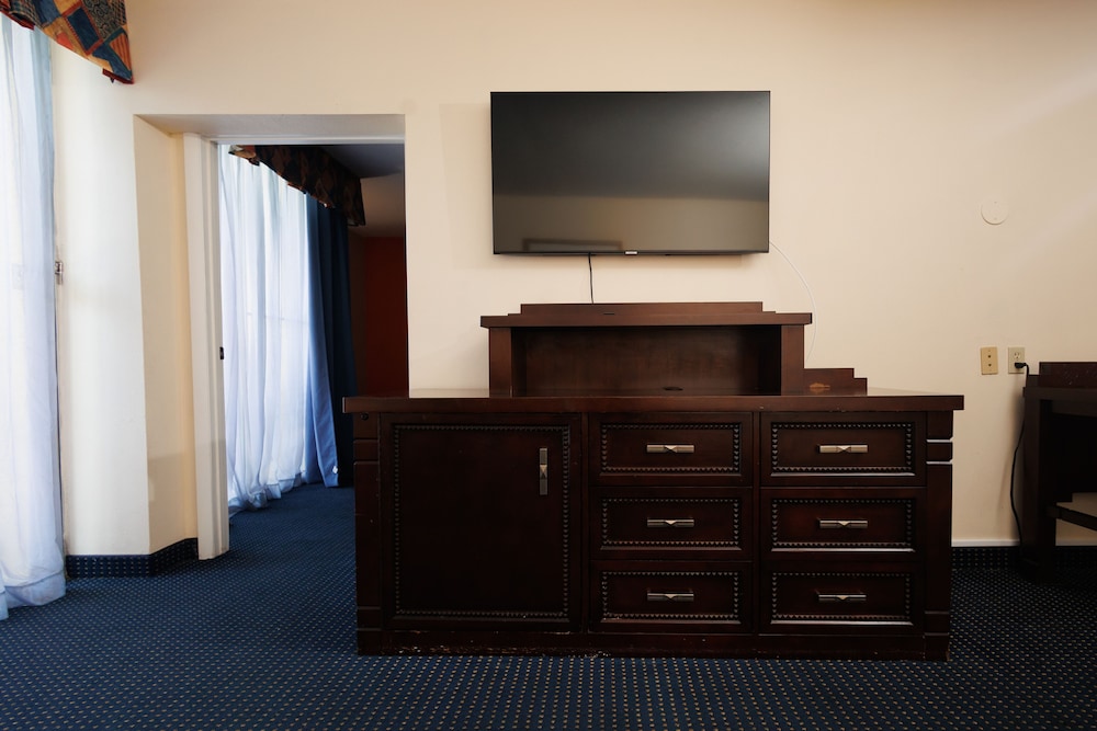 Garnet Inn & Suites Orlando - photo 71