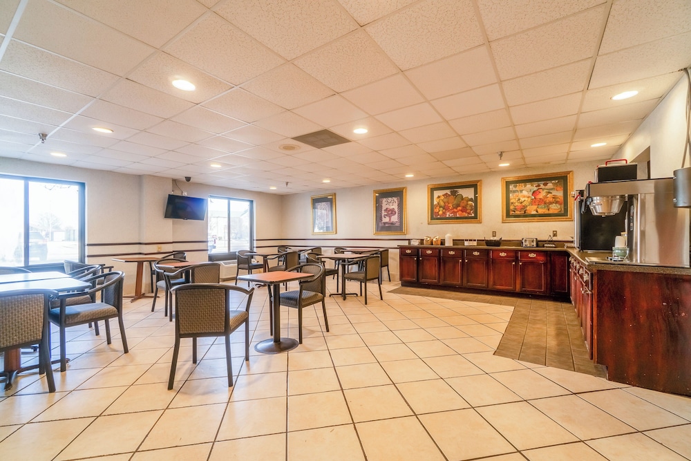 Ark Suites By Oyo Jonesboro I 555 - photo 63