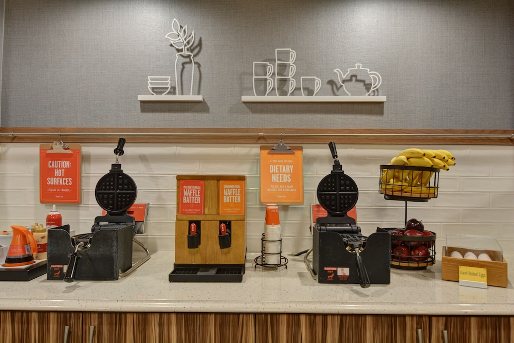 Hampton Inn Greenwood - photo 46