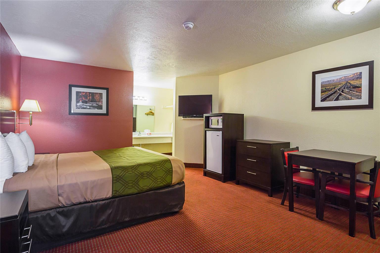 Econo Lodge Hurricane Zion Park Area - photo 9
