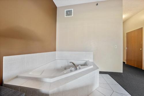 Bayshore Resort at Put in Bay - photo 10