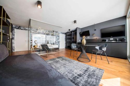 Stay Cooper L Mavik Loft & Apartment — 4-Star Luxury Hotel in Bolzano, Italy