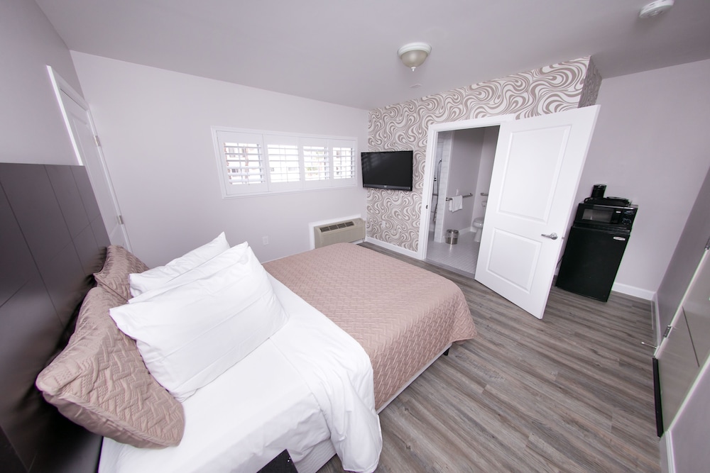 Metropolitan Inn & Suites - photo 15