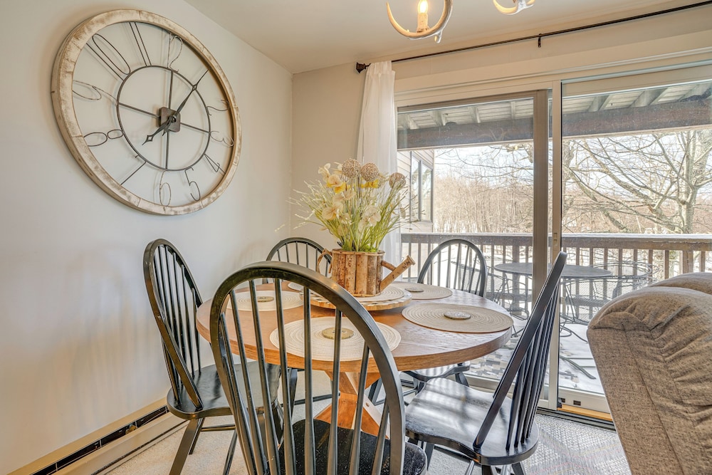 Wintergreen Resort Condo: Deck & Golf Course Views - photo 8