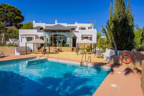 Family Agua Amarga — hotel in Nijar