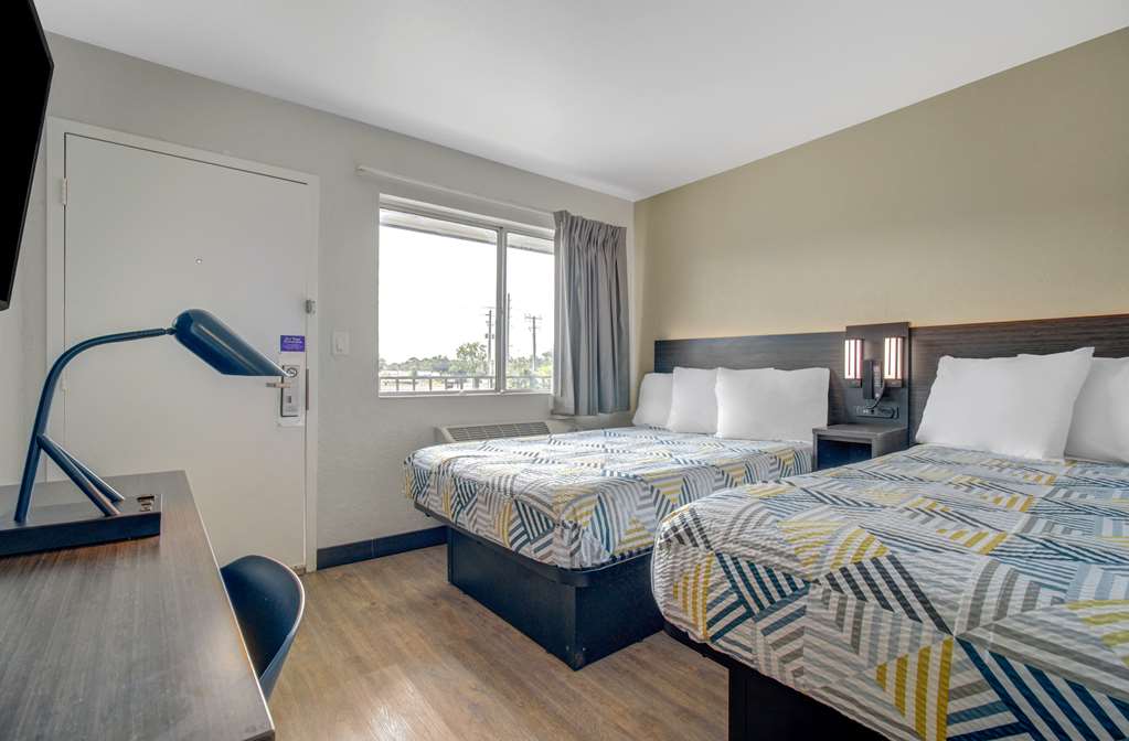 Motel 6 Venice FL - photo 8