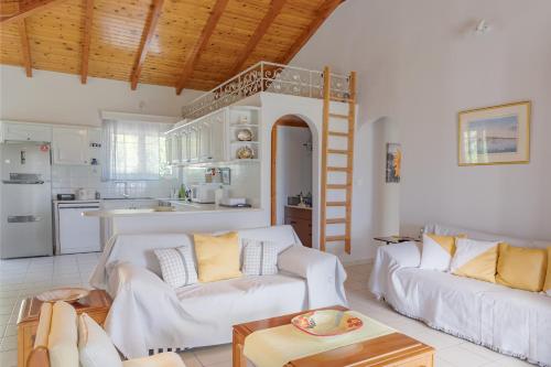 Heliotropio — 4-Star Luxury Hotel in Alimos, Greece