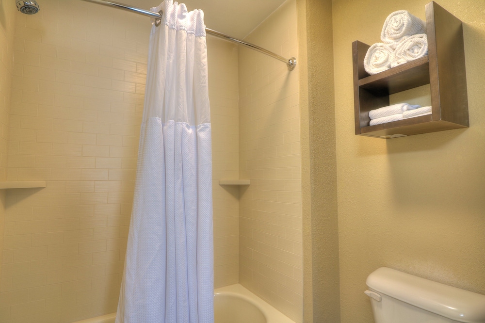 Staybridge Suites Knoxville West by IHG - photo 17