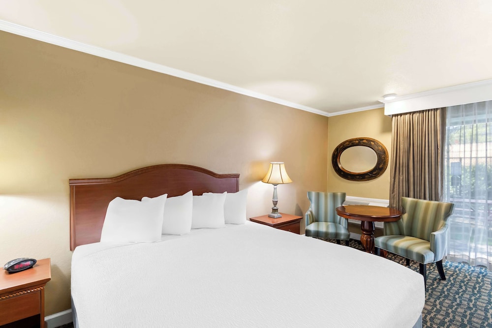 Best Western Miner's Inn - photo 4